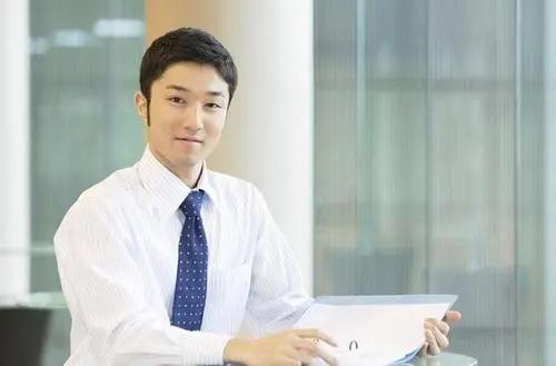 “接私活”被领导发现?高情商的职场人都这么做,早知早受益