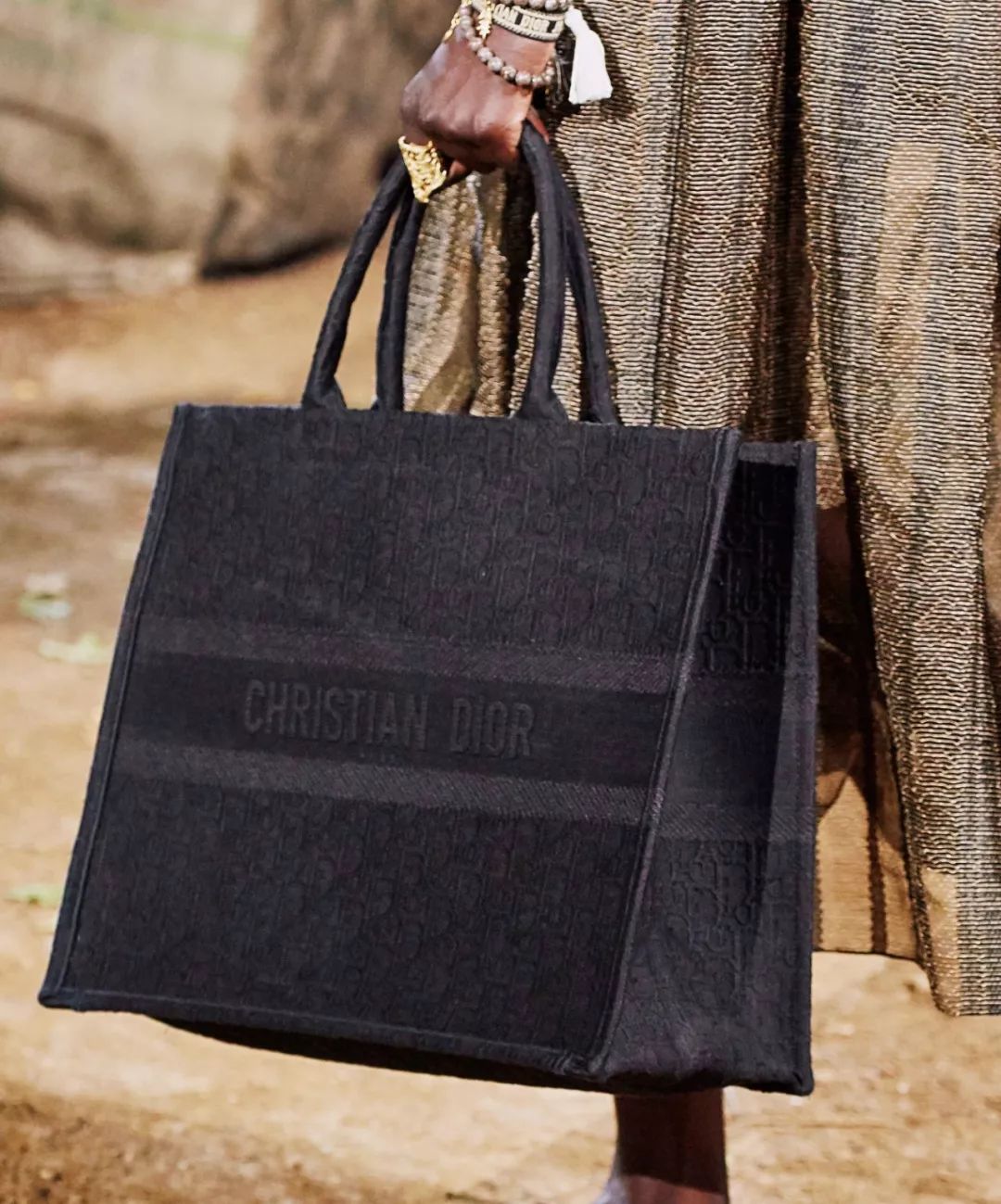 dior值得买的马鞍包是哪款,dior最好的十款包