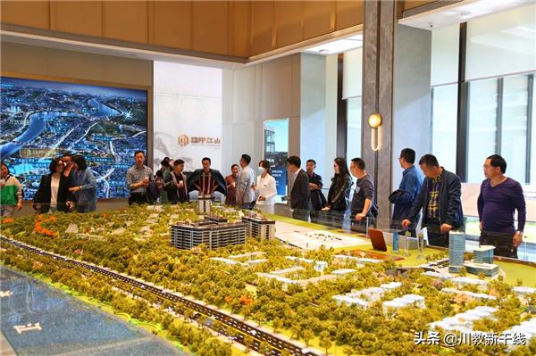 为了共同的期待——凯越集团创始人真情关怀富乐中学毕业班教师