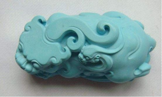 有的宝石璀璨闪亮有的却暗淡无光，你知道什么原因么？