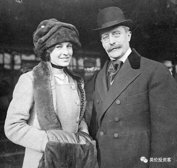 selfridges鍑哄敭,selfridges鐧捐揣鍏徃