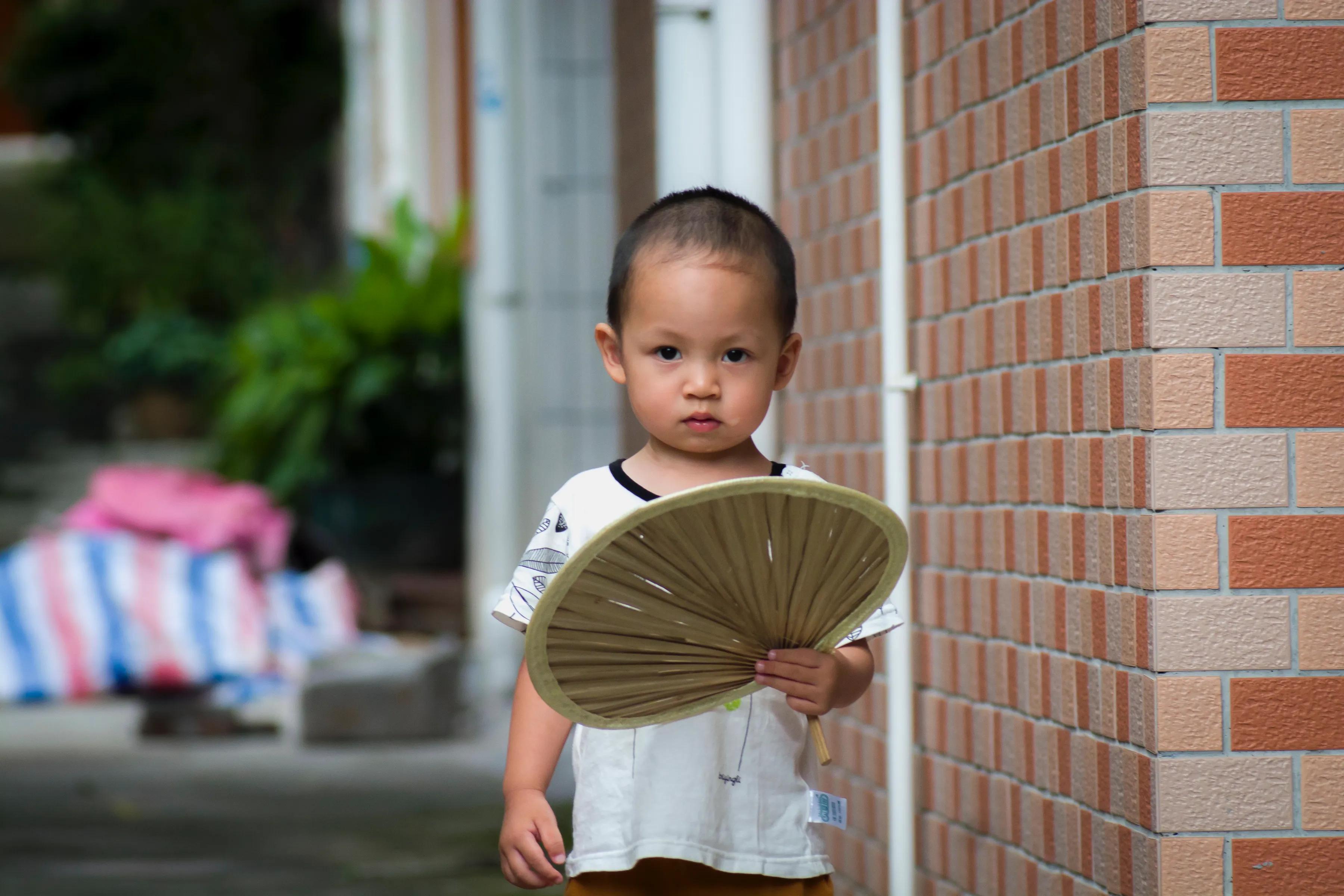 莱卡跟尼康怎么选,徕卡90mmf2.8