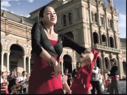 开心一刻gif下雨天,搞笑gif笑到肚子疼意外瞬间特辑