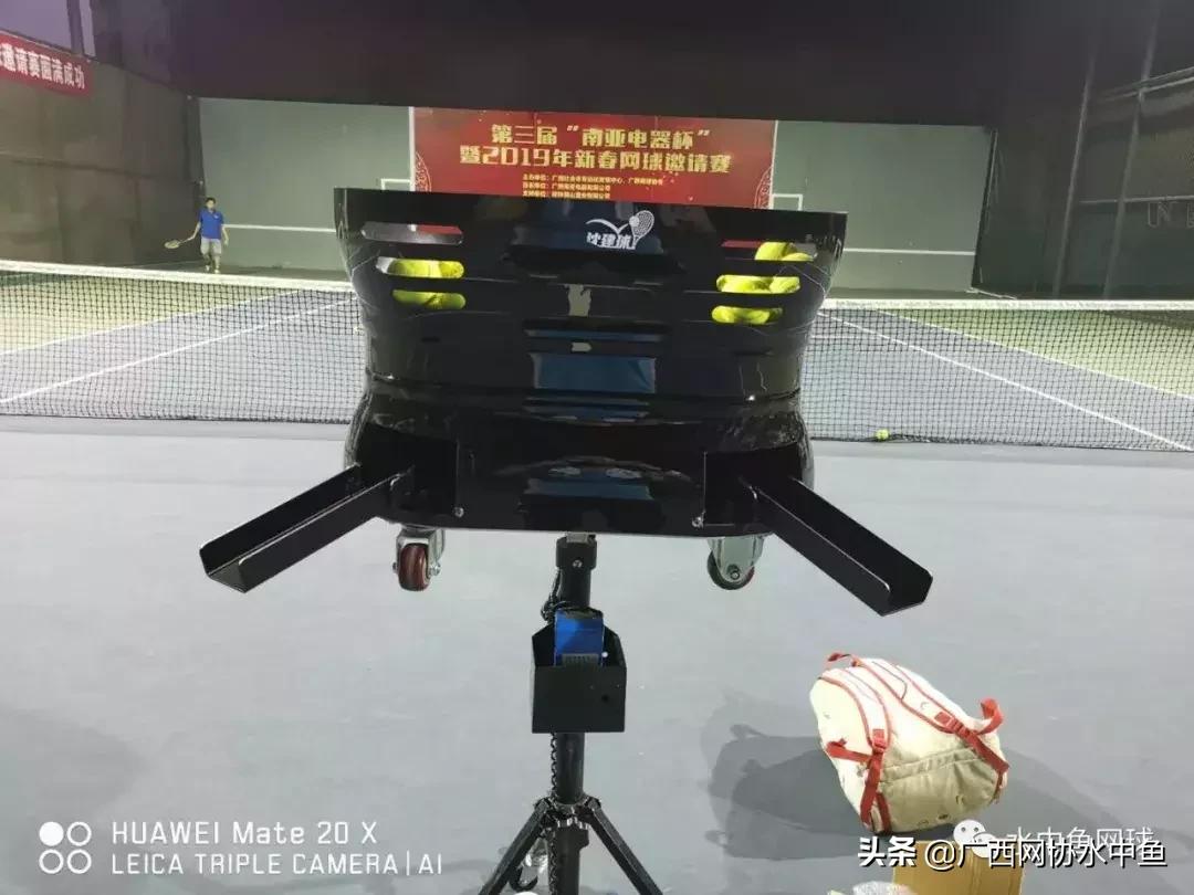 网球新手入门如何自己练习,网球初学者的训练方法与技术