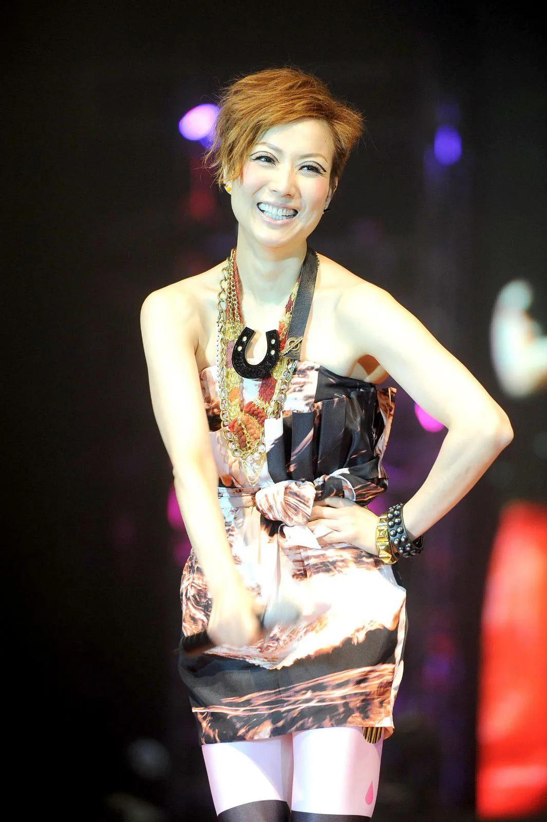 郑秀文和杨千嬅很像,像郑秀文