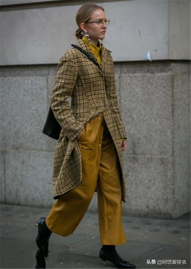 穿大衣配阔腿牛仔裤好看吗,大衣搭配细腿裤好看吗