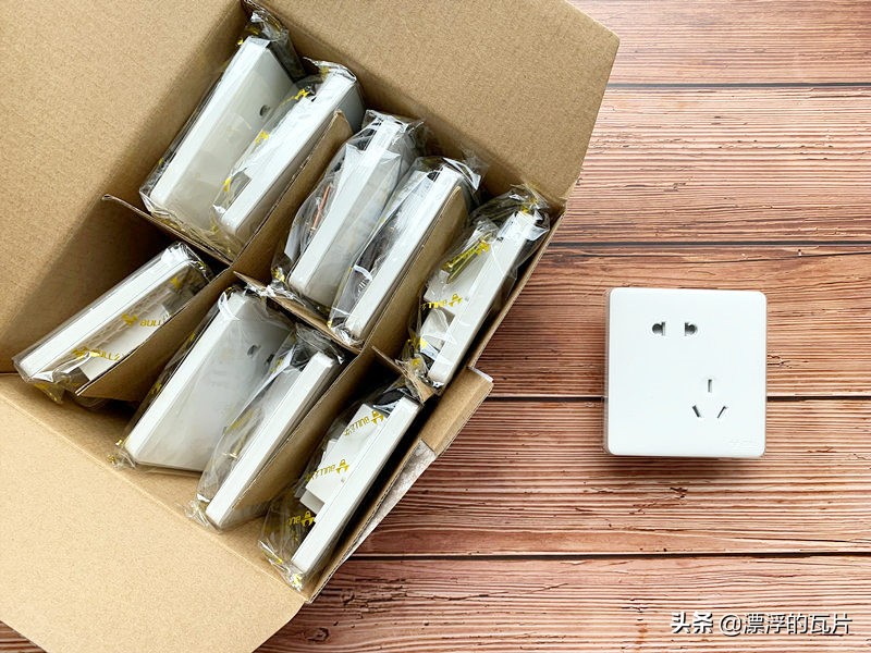 公牛g25开关插座怎么安装,公牛开关插座g12拆装