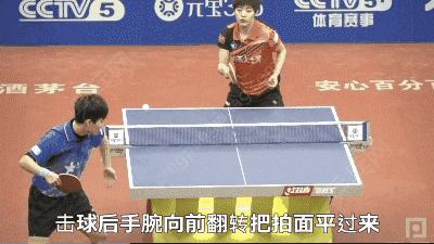 逆旋转和勾手发球哪个威胁更大,勾手发球和逆旋转发球