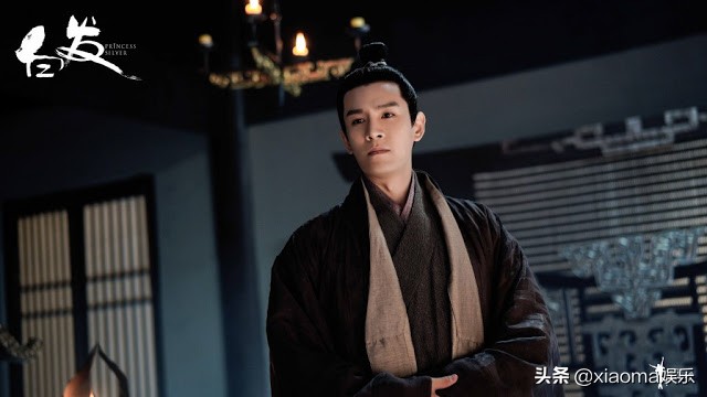 白发制片人张萌电视剧,张萌讲电影