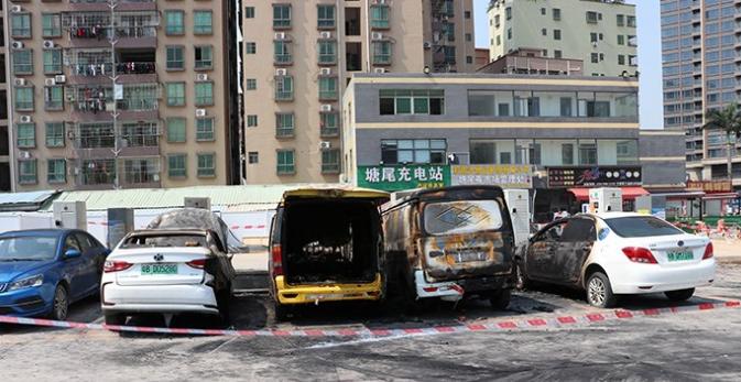 陆地方舟又起火，电动汽车自燃谁来买单？