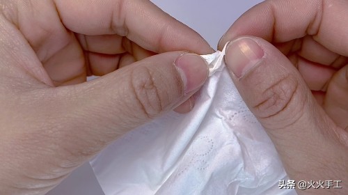 果郡王为甄嬛种合欢花的片段,果郡王送合欢花对甄嬛说了什么