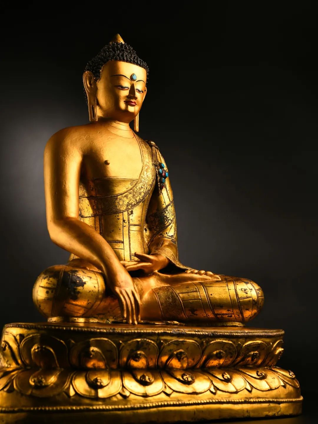 古天一拍卖2022秋拍成交记录,2023年竞价过亿拍品成交现场