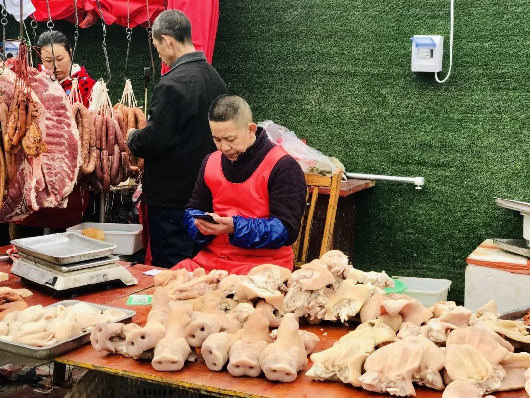 成都土桥露天集市，粗放，生机勃勃