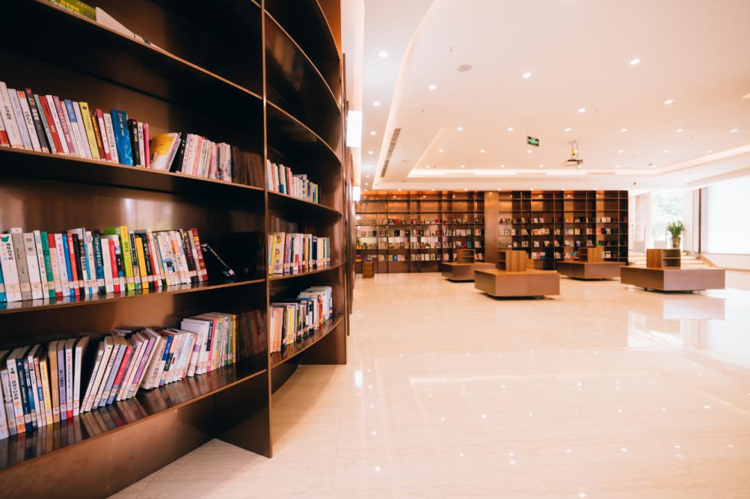 星辰大海追逐梦想,星辰大海奔赴山海