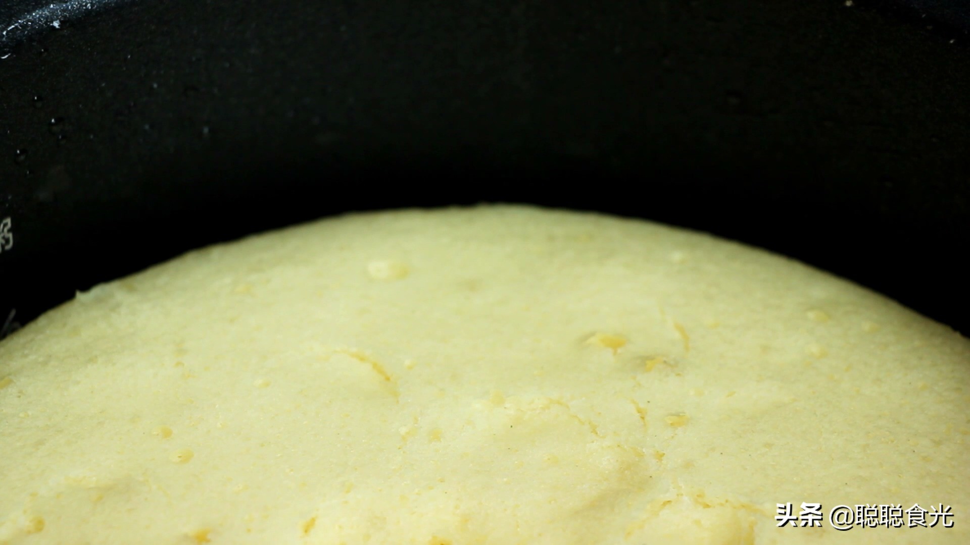 电饭锅煮蛋糕不用打蛋器蓬松不,为什么我做的电饭锅蛋糕不够蓬松