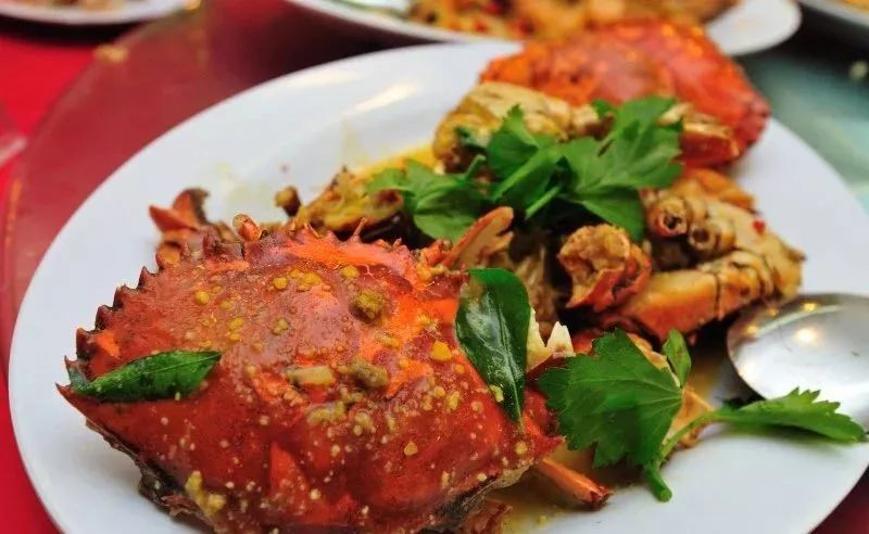 象拔蚌打捞,深海生猛龙虾象拔蚌四人海鲜大餐