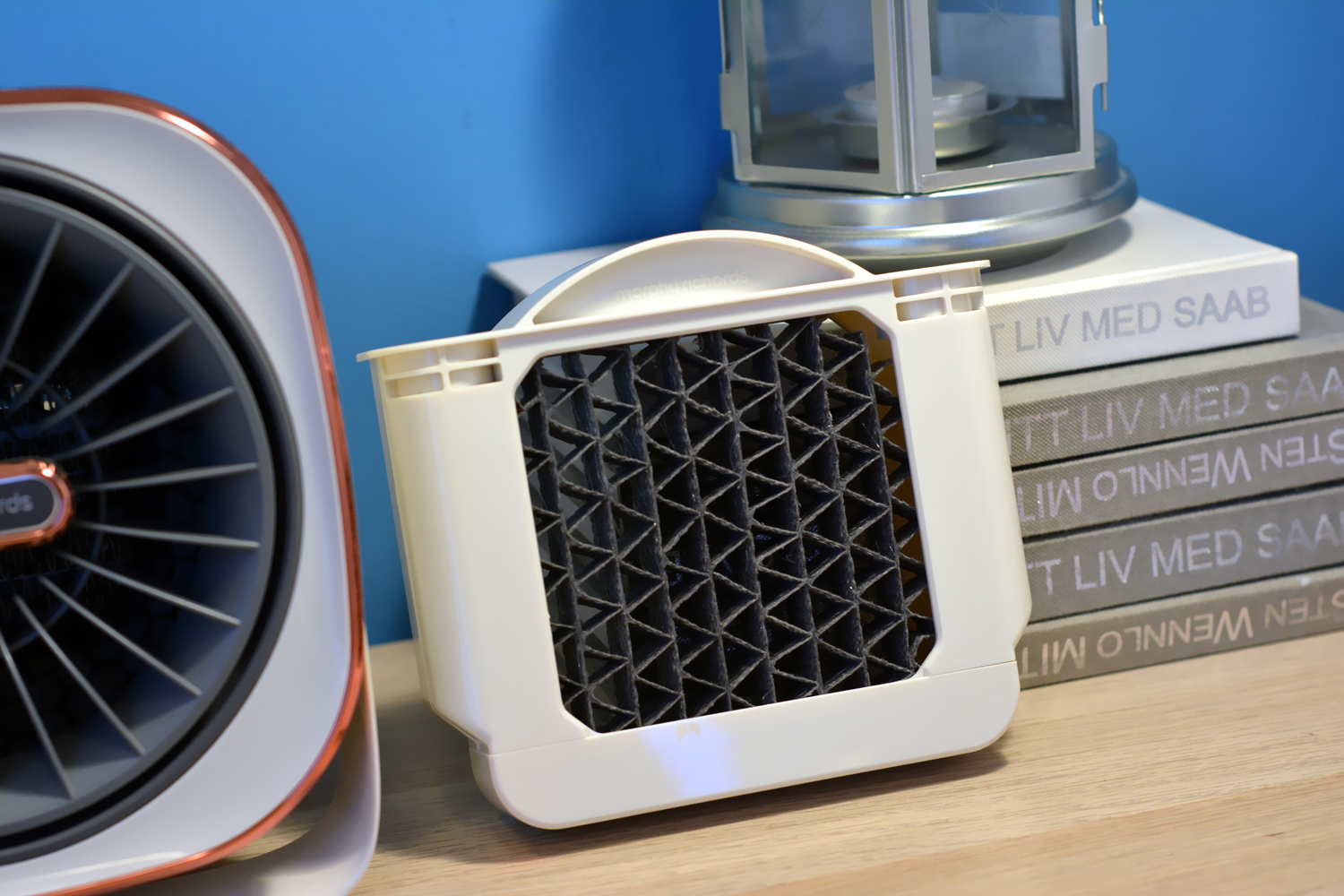 用暖风机房间干燥,暖风机能提高空气湿度吗