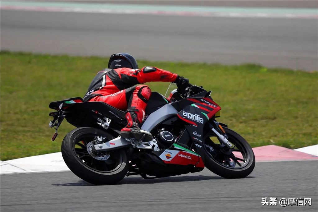 gpr250r赛道版值得购买吗,gpr250r运动版价格