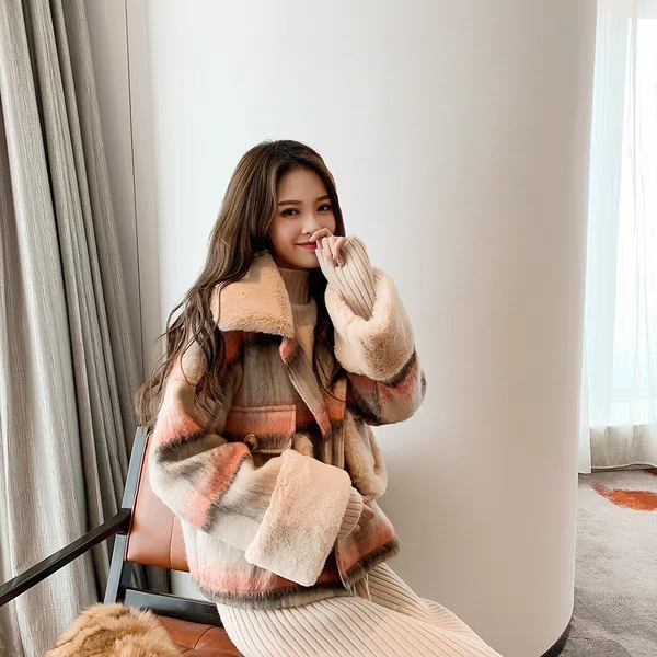 毛呢香风短款外套女秋冬最新款,中款毛呢外套穿搭短款