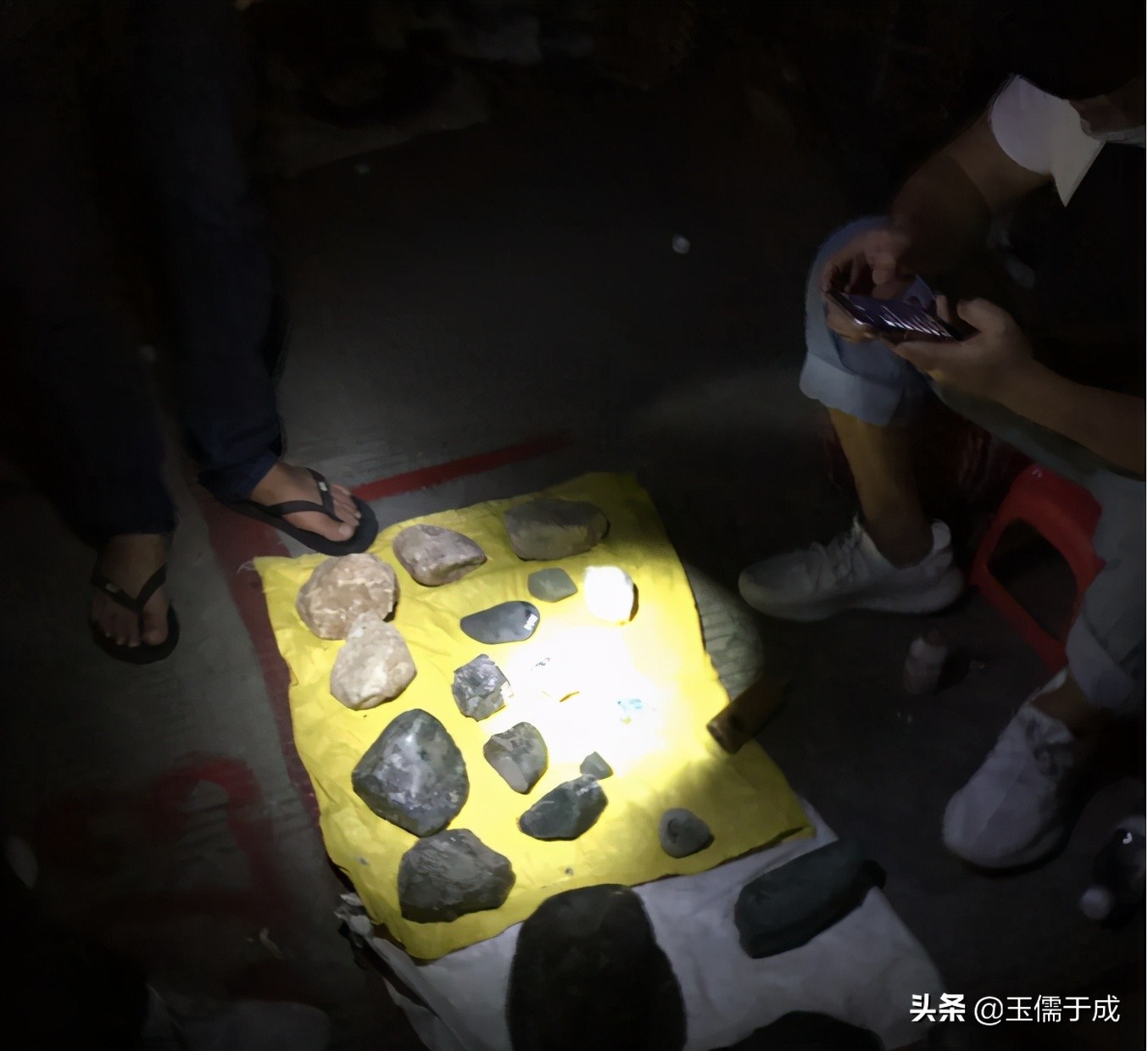 云南瑞丽市孔雀舞,云南瑞丽翡翠市场位置全攻略