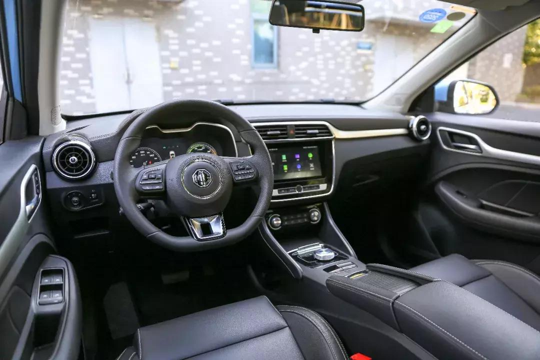 能开400km的纯电动小型suv,一款惊艳的纯电动suv