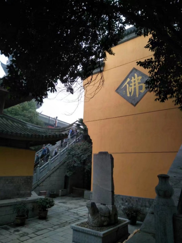 鸡鸣寺最灵的寺庙,闹中取静的寺庙