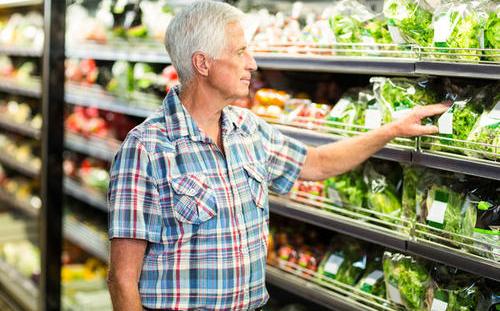 去了超市啥都想买,去超市买东西总是喜欢拿后面的