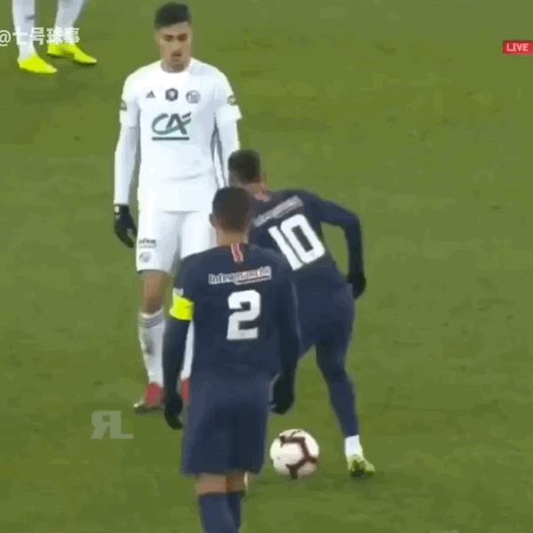 布兰科蛙跳和彩虹过人,布兰科蛙跳式过人