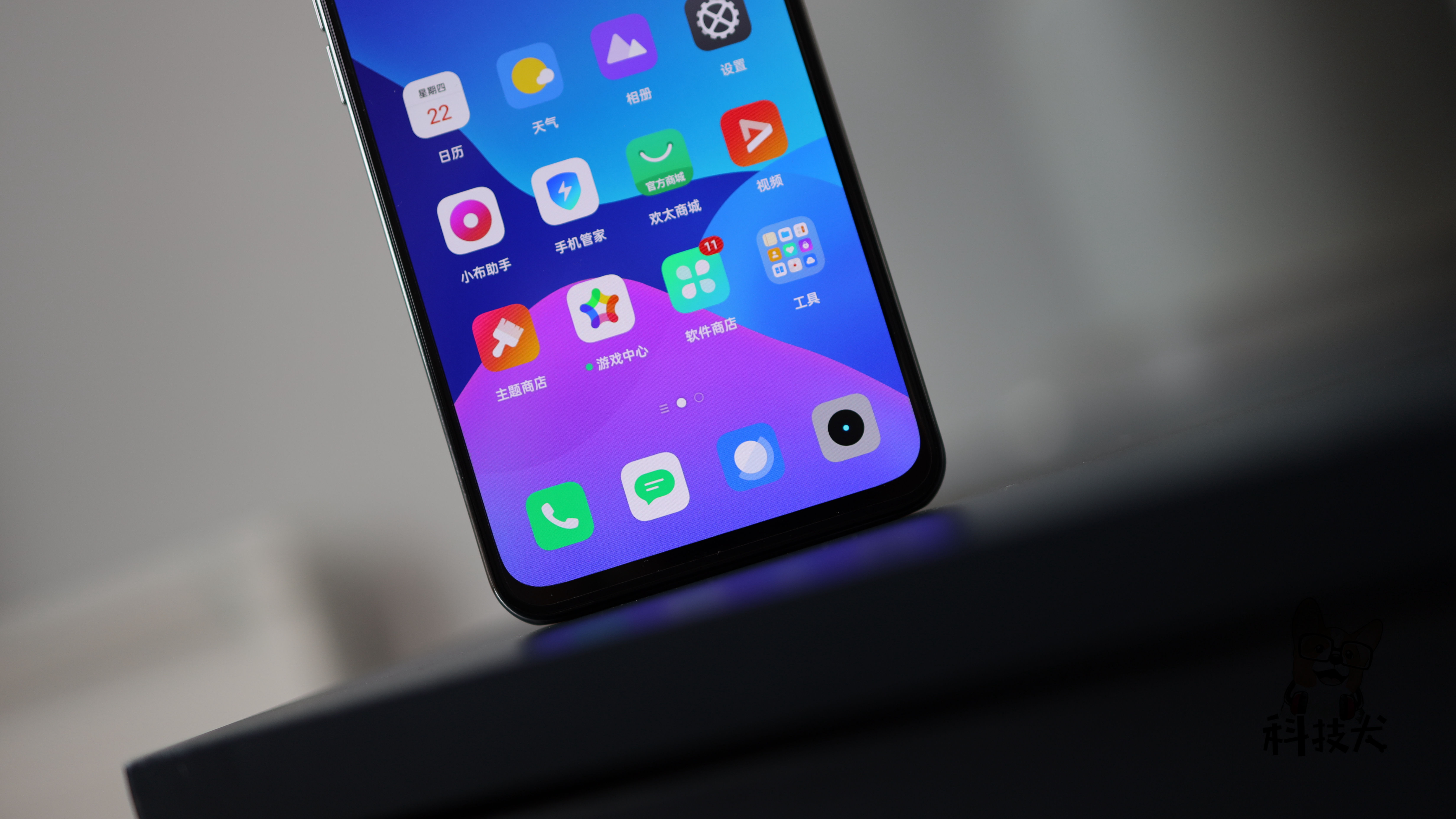 realmeq3pro萤火虫能发光吗,realmeq3pro萤火虫配色夜光效果