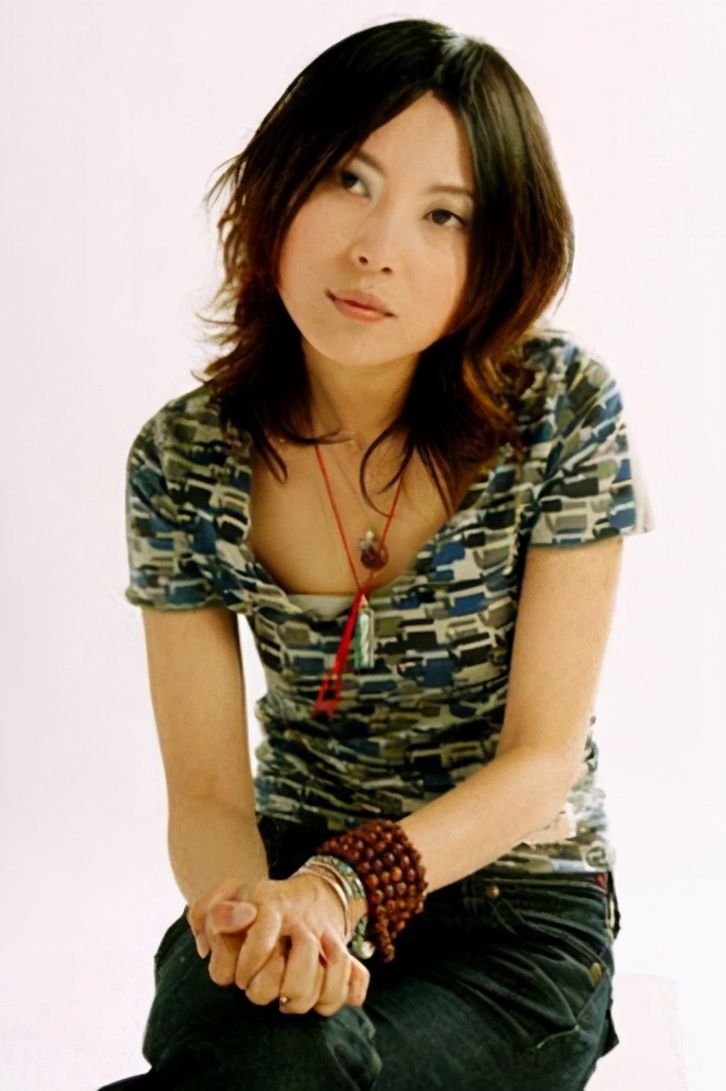 中国摇滚代表人物何勇,当初的歌手何勇现在什么情况