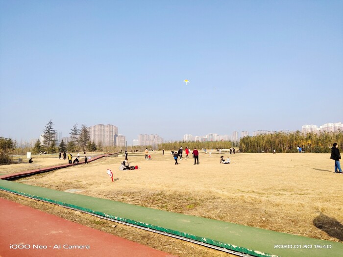 iqooneo855打王者有哪些功能,iqooneo855和竞速版的区别在哪