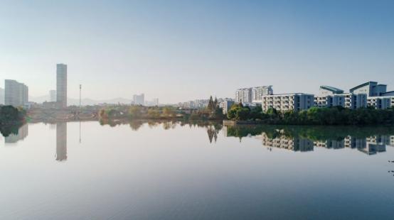 杭州湘湖边的排屋,湘湖边的别墅排屋