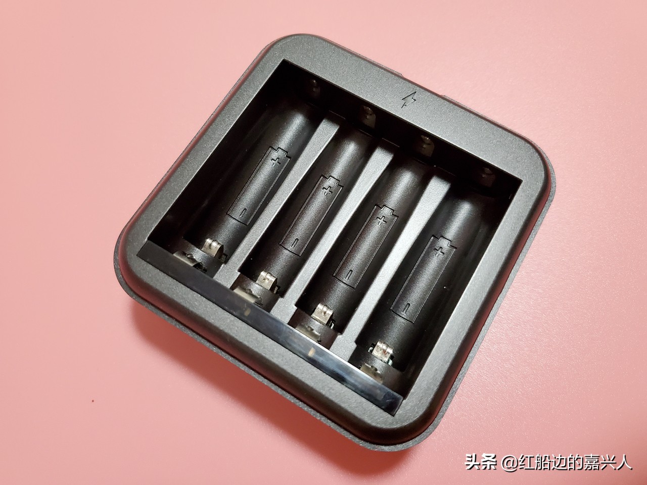 南孚tenavolts充电器使用说明,南孚tenavolts锂电池多久不用充一次电