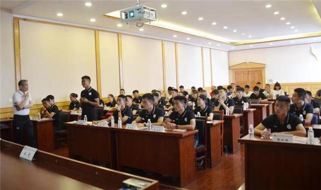 贵阳市篮球裁判培训班报名,贵州足球裁判培训班报名