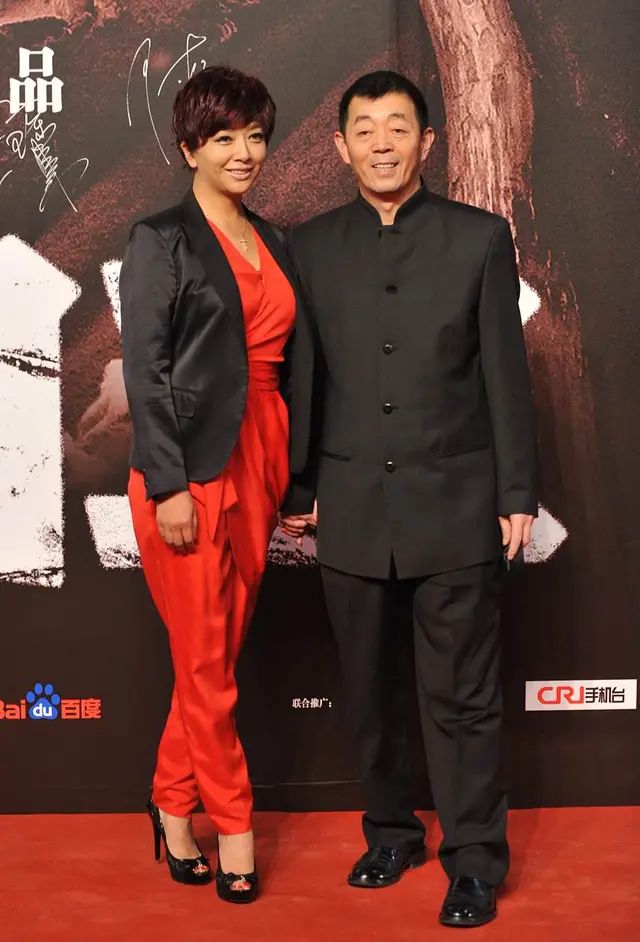 江珊最新穿衣打扮,江珊长得特别漂亮