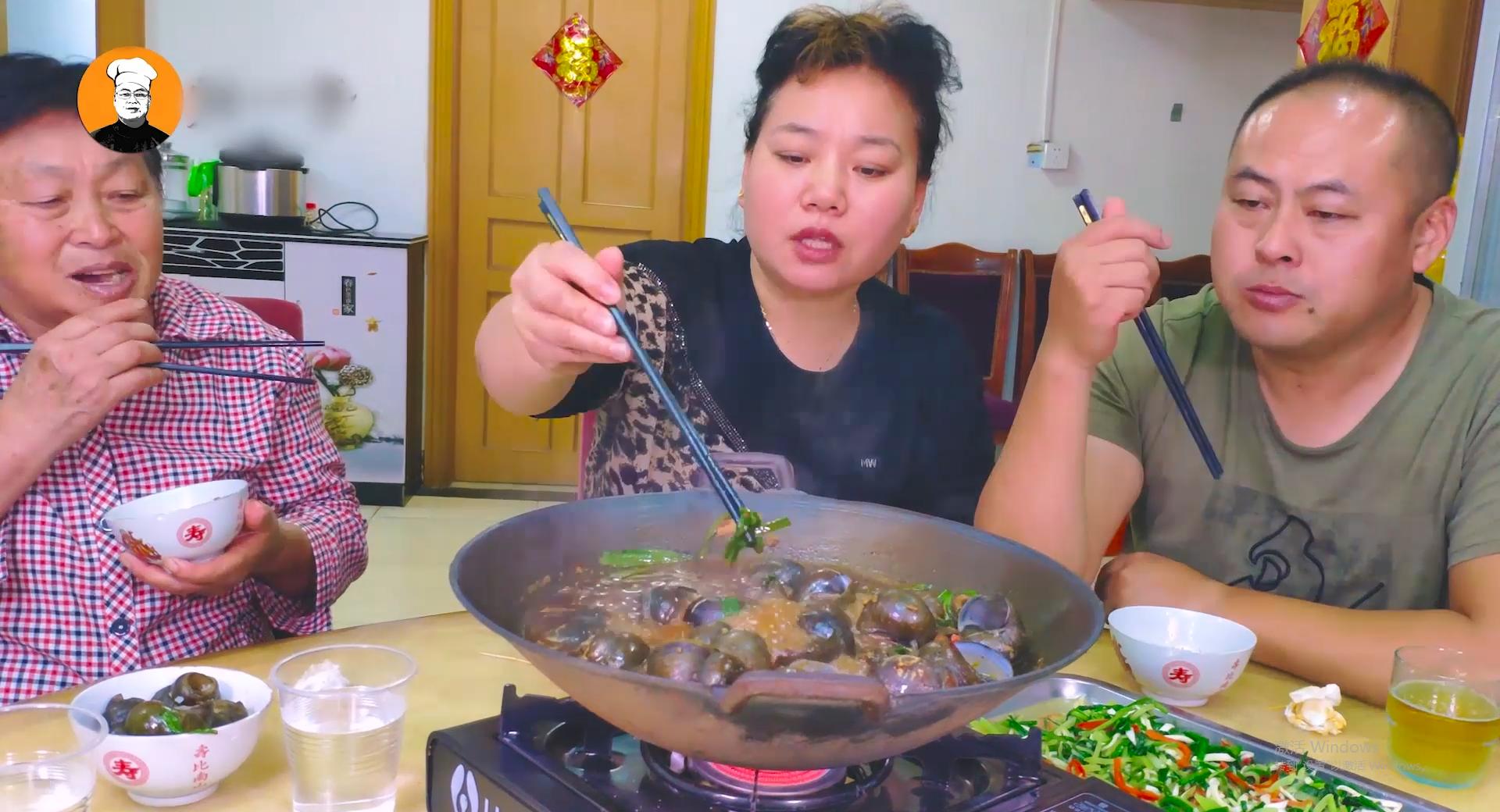 田螺的做法最简单最辣最好吃,田螺的家常做法简单又好吃