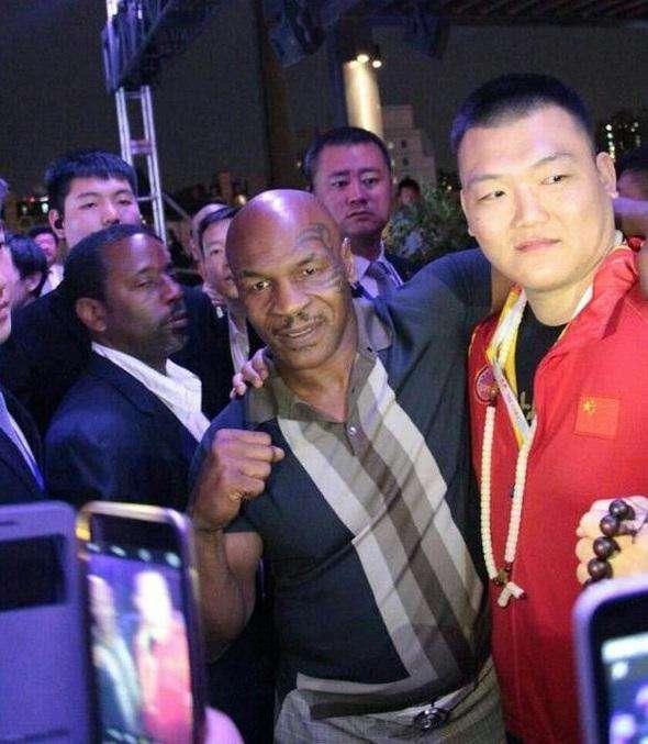 张君龙在中国格斗界能排第一吗,中国拳击重量级运动员张君龙