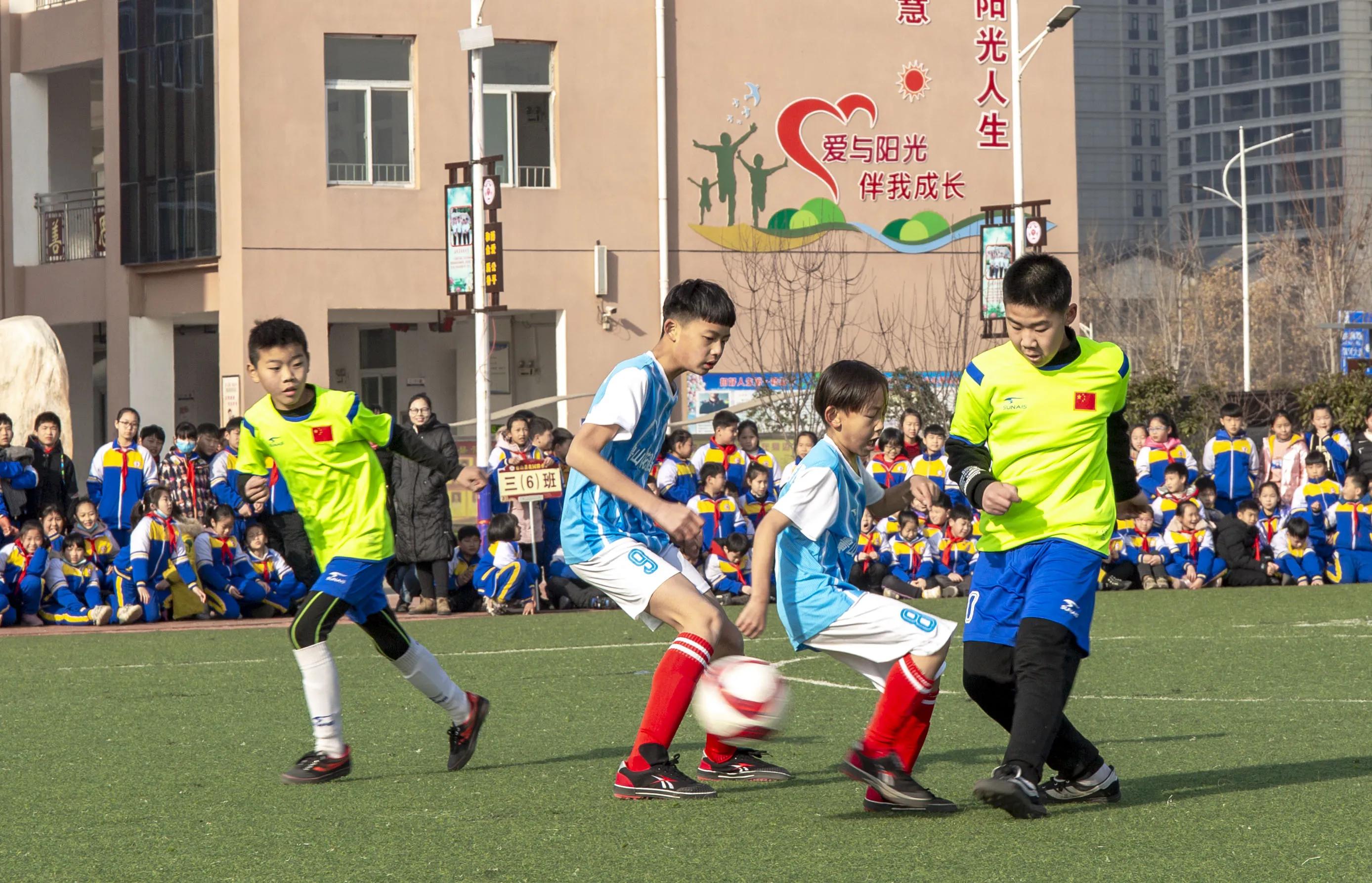 瓒崇悆閫佹暀涓嬩埂,瓒崇悆閫佹暀涓嬩埂娲诲姩