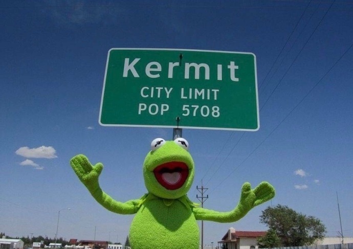 一起来和Kermit潮蛙学习游客照的正确拍摄方式！