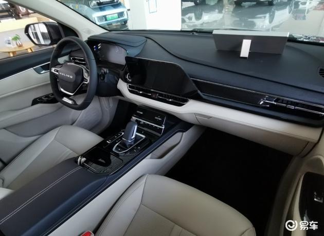 凯捷六座头等舱,五菱凯捷头等舱座椅