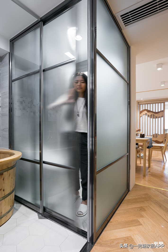 高档二手房翻新设计费用,二手房花了20万装修