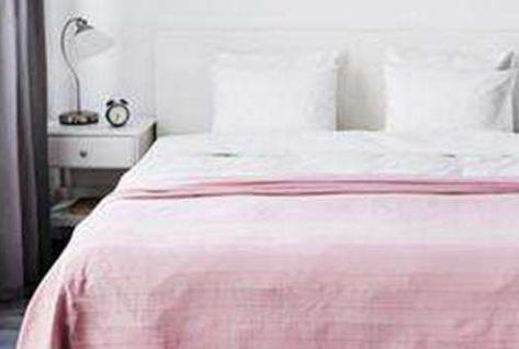 床单汗渍发黄还油腻怎么洗最有效,床单睡久了变黄了怎么处理才好