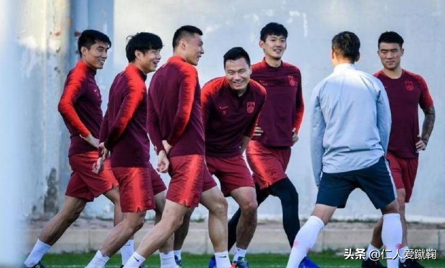 冯潇霆在对阵伊朗中的重大失误,冯潇霆在与伊朗的比赛中怎么了