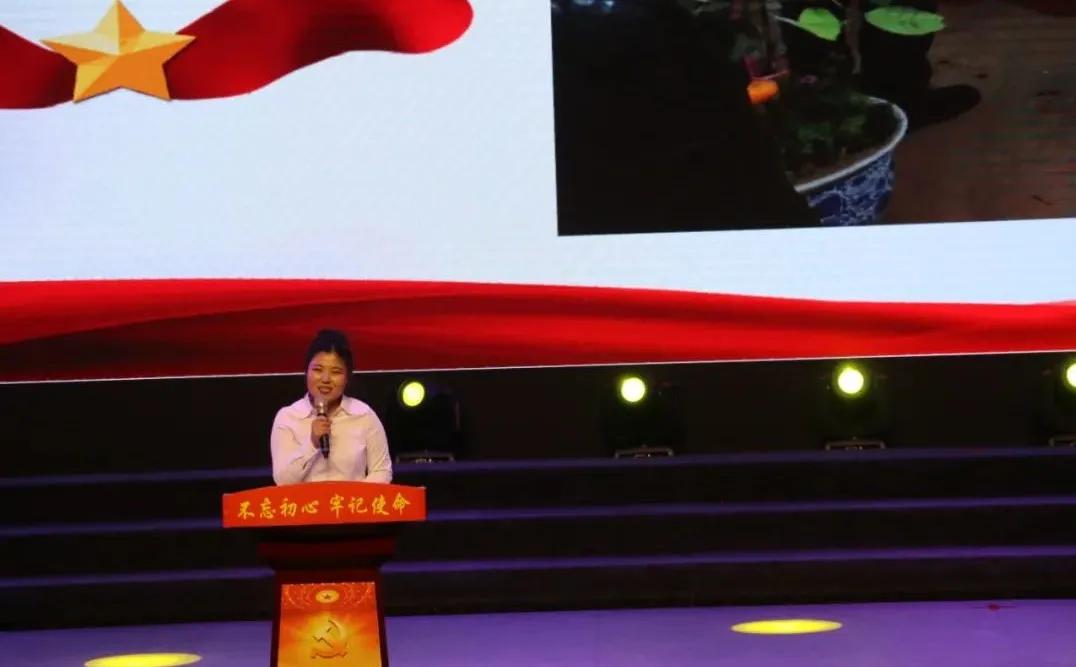 记者节都表演什么节目,记者节新闻