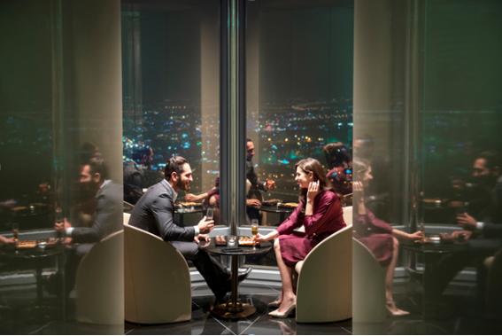 迪拜哈利法塔休息室,迪拜哈利法塔室内有什么