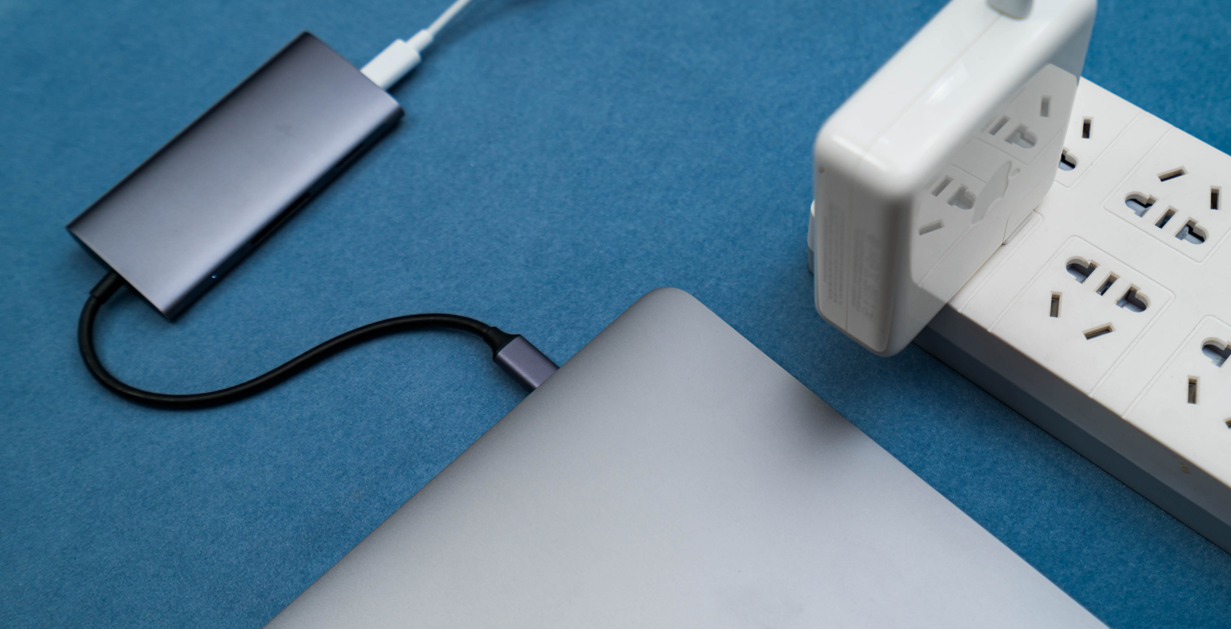 macbookpro16英寸使用教程,倍思氮化镓100w充苹果电脑