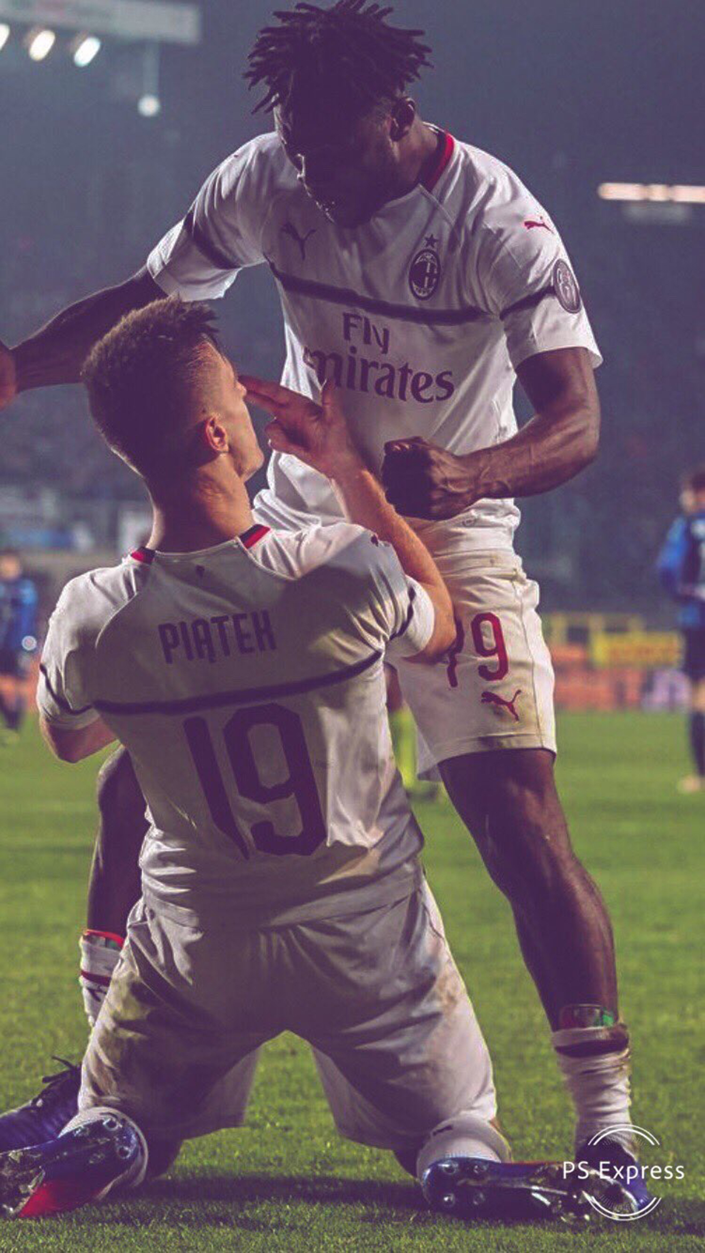 伊布凌空抽射壁纸,米兰足球壁纸