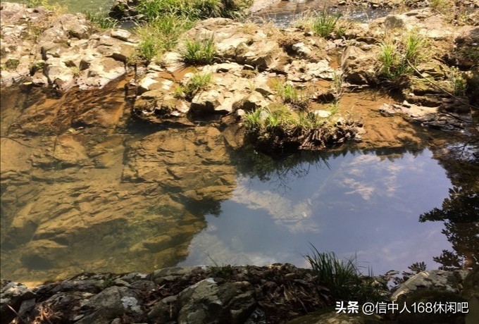 三叠井森林公园山水青翠、空气清新，是夏日体验森林氧吧的好去处