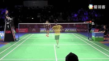 怎样练习单打步法,才能在实战中运用自如呢?