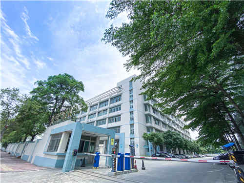 哪些日化品牌是贴牌的,怎么让日化大品牌到小厂做贴牌